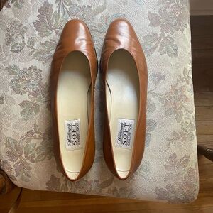 Vintage Style Leather Women’s Dress Shoes